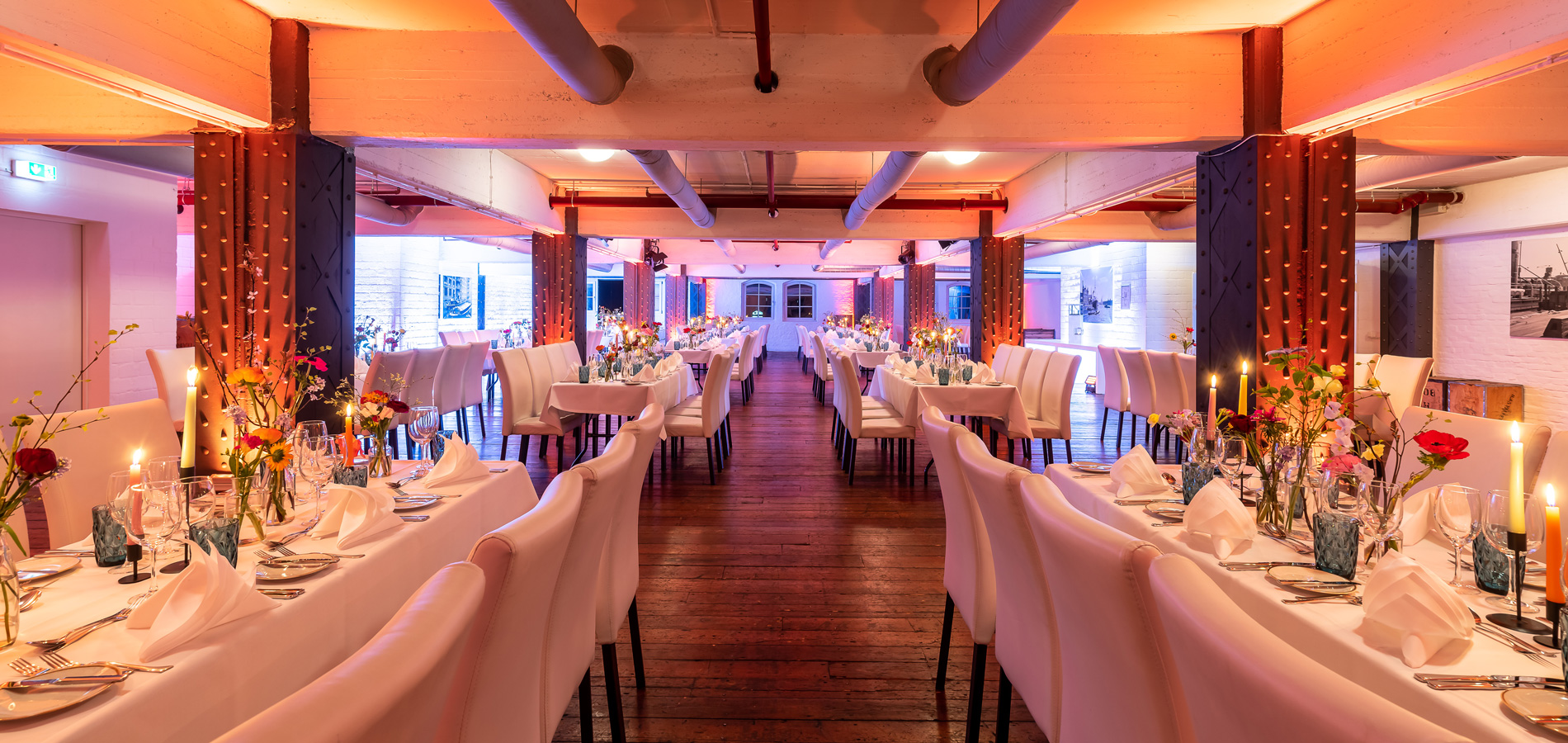 Abiball planen in Hamburg mit NORD EVENT - Eventlocations - Historischer Speicherboden - Tafeln