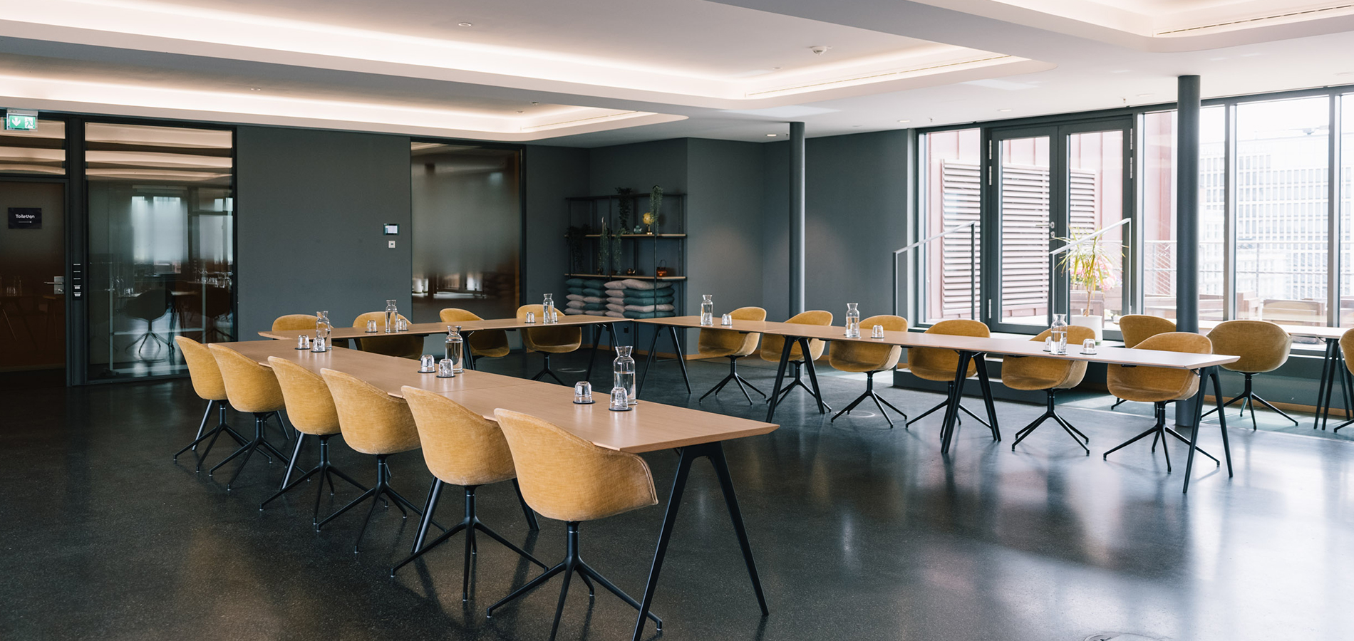 Eventlocation in Hamburg von NORD EVENT - 1000 Satellites - Raum Hamburg - Tagung U-Form