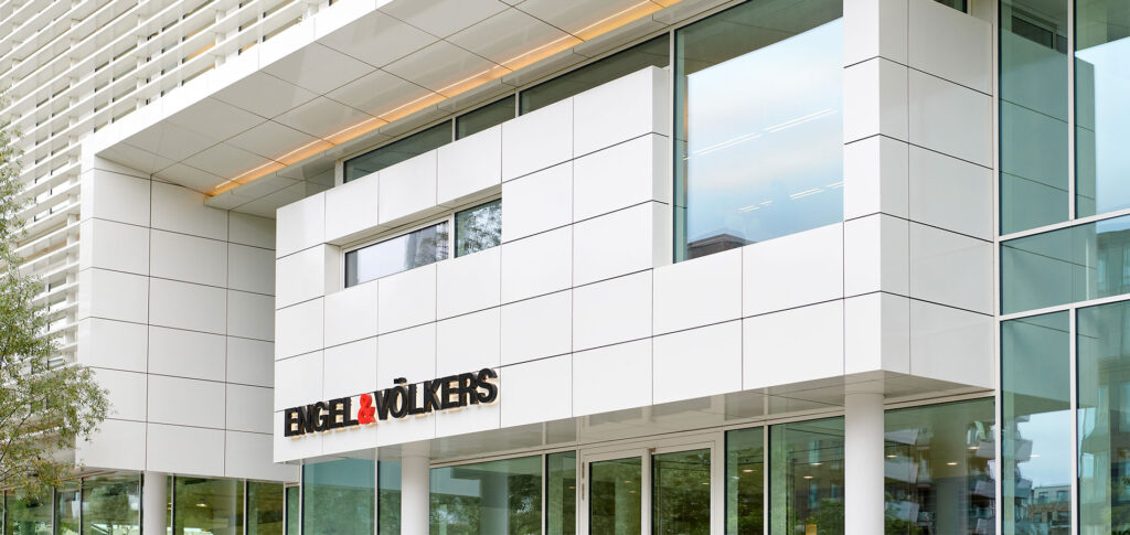 Eventlocation in Hamburg von NORD EVENT - Engel & Völkers Headquarters - Aussenansicht am Tag