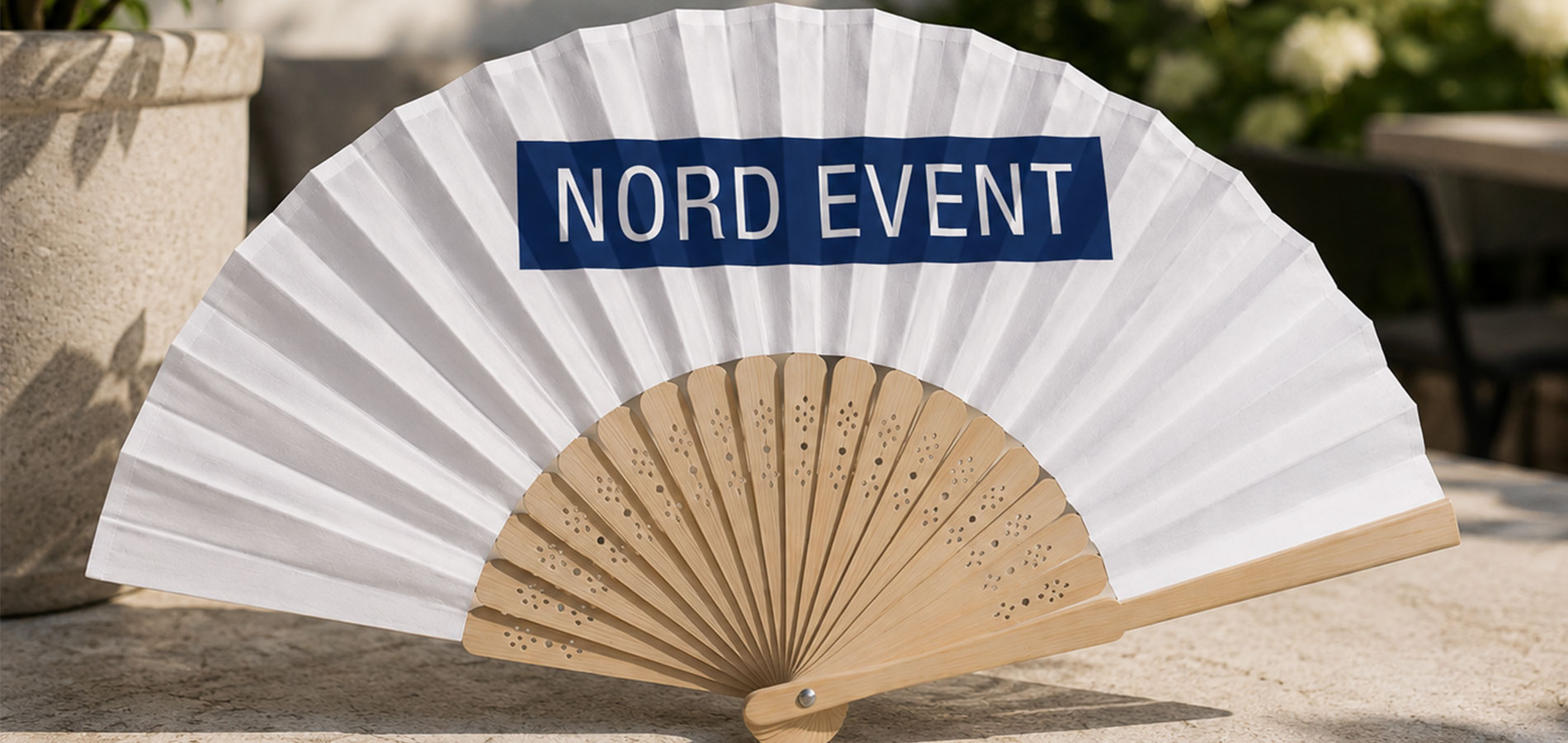 Full Service Eventagentur in Hamburg - NORD EVENT - Merchandise - Faecher mit Branding